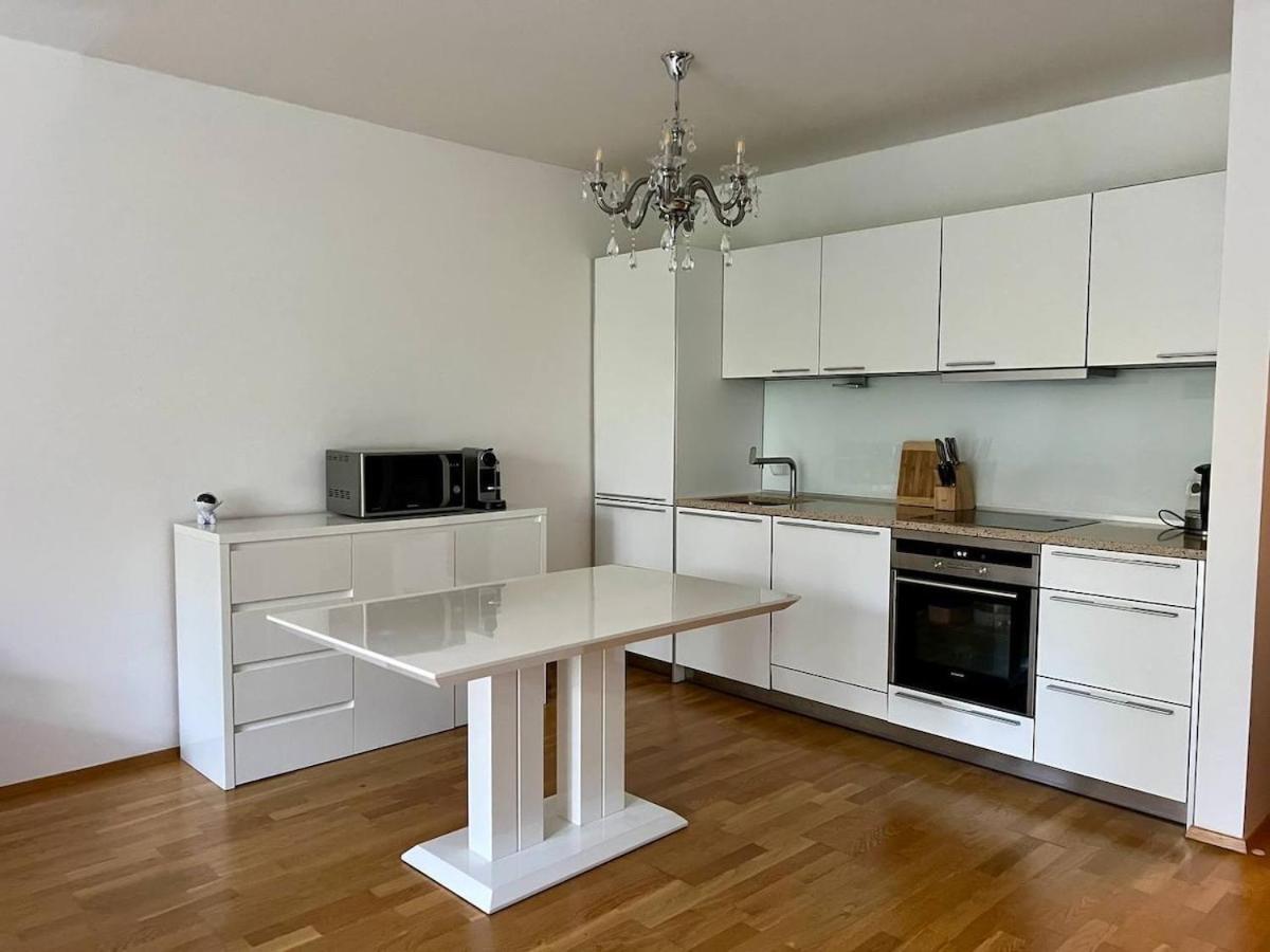 Pronajem Bytu V Luxusnim Rezidencnim Komplexu Apartment Prag